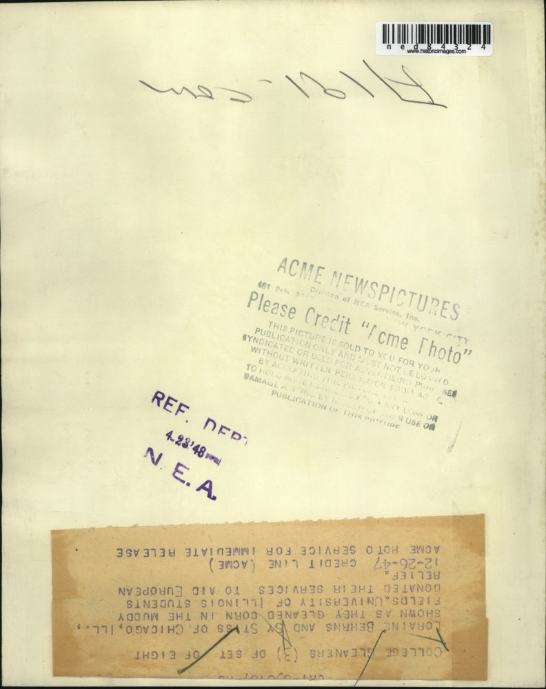 1947 Press Photo Illinois Students Loraine Behrns, Sy Stiss Harvesting Corn