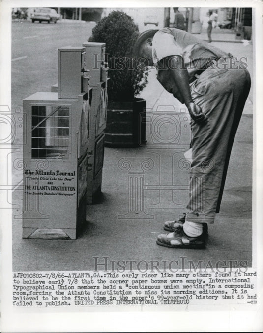 1966 Press Photo It hard to believe early that the corner paper boxes were empty