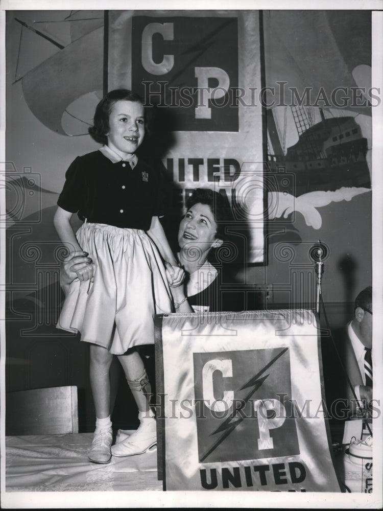 Load image into Gallery viewer, 1954 Press Photo Chicago Judy McMahon age 8 Miss Courage 1954 Mrs H Lissner
