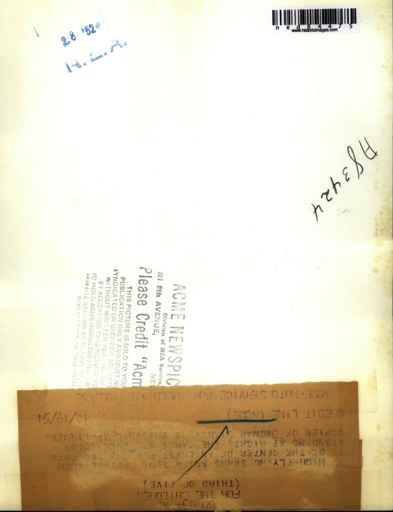 1954 Press Photo Dagmar Starckel childrens art works