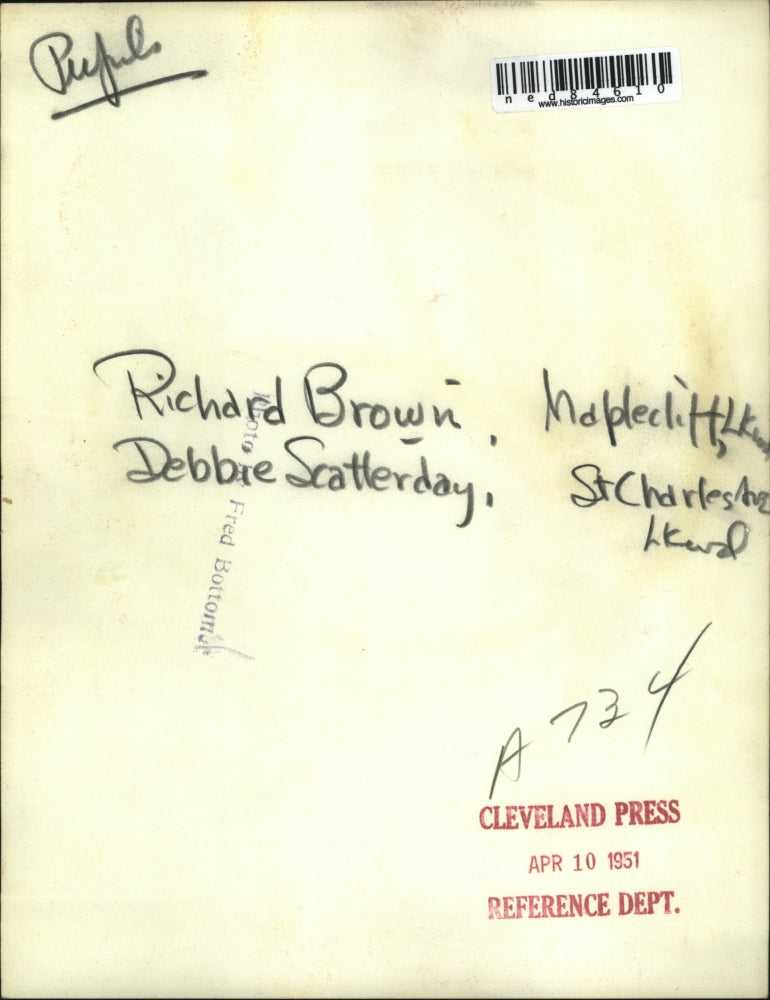 1951 Press Photo Elementary School Students Build Paper Snowman in Play