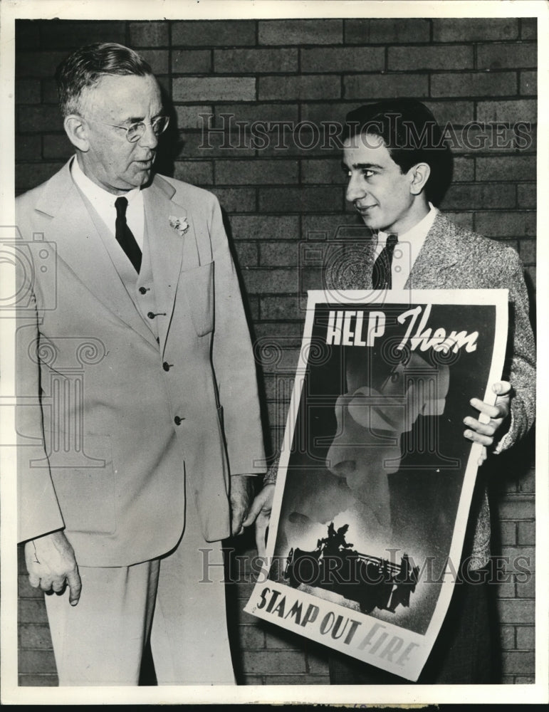 Load image into Gallery viewer, 1941 Press Photo Chicago Jack de Bartolo &amp; Natl Fire Protection poster
