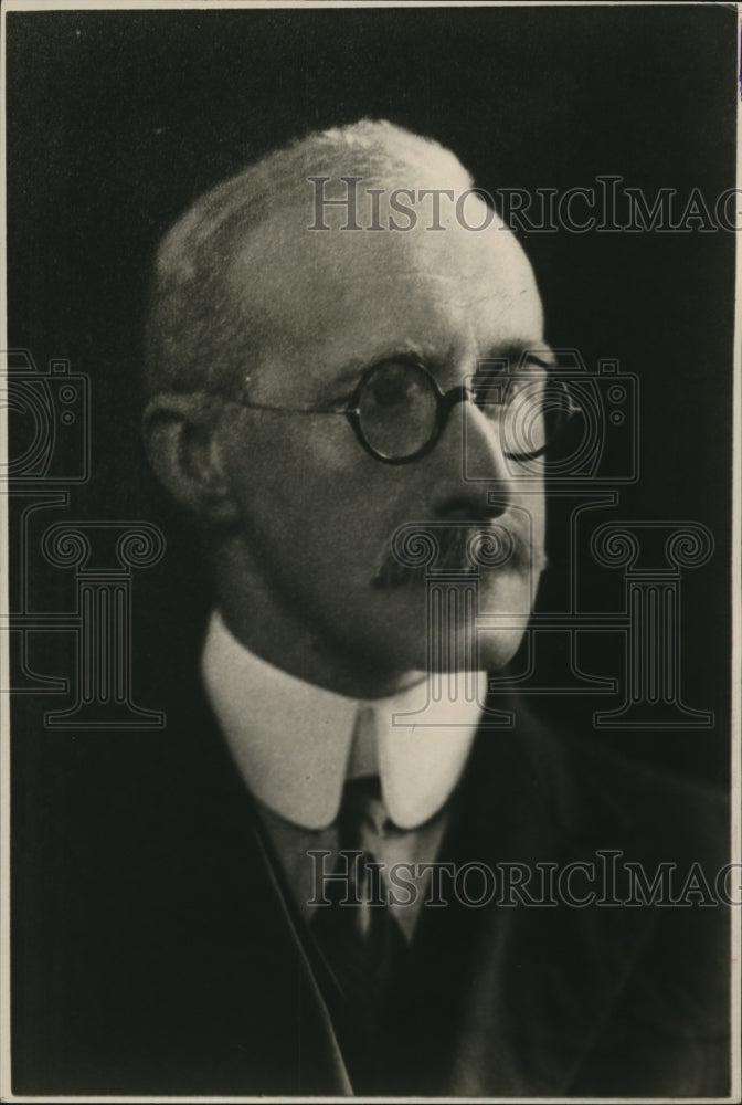 1926 Press Photo Sir Richard Peget Sculptor - ned84690