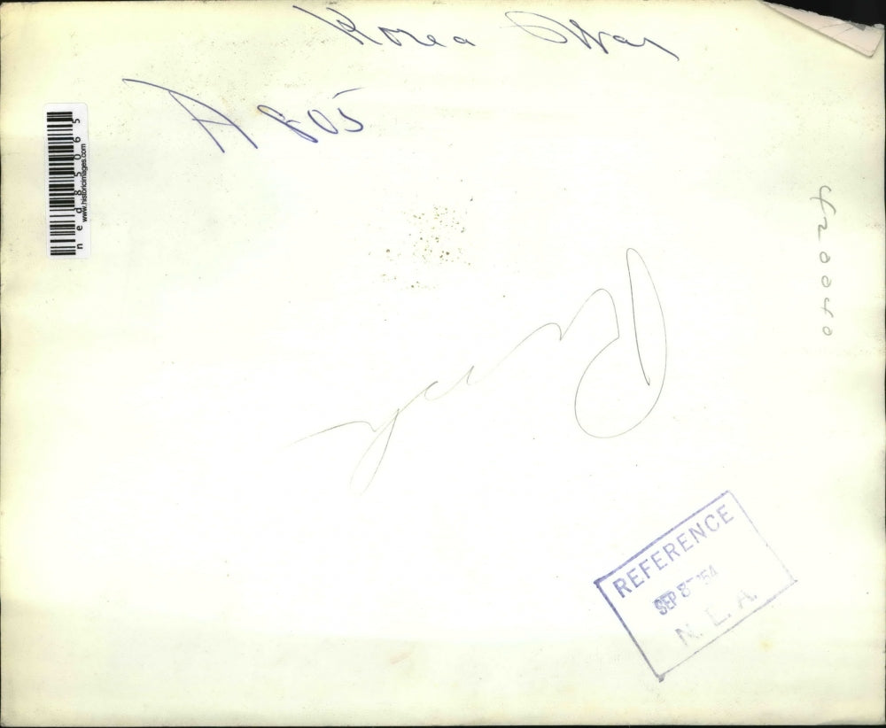 1954 Press Photo Smoke Rising into Sky Over Ocean During Korean War