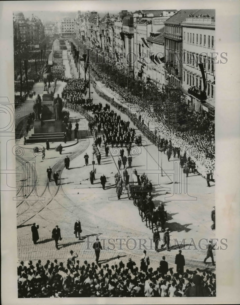 1937 Press Photo Funeral procession of ex-President Thomas G. Masaryk