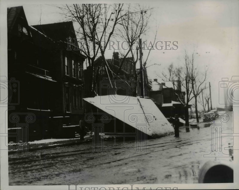 Load image into Gallery viewer, 1936 Press Photo Wheeling West Virginia floods where 27 died - ned85322
