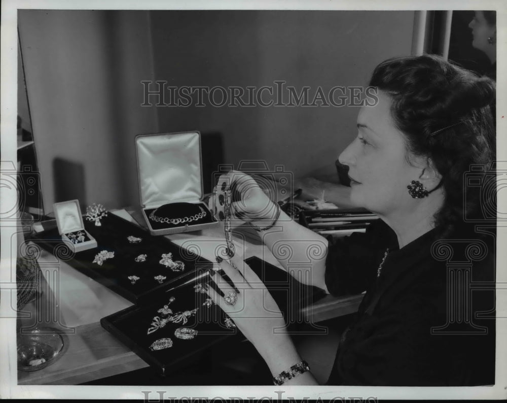 1950 Press Photo Marianne Ostler earned International Reputation