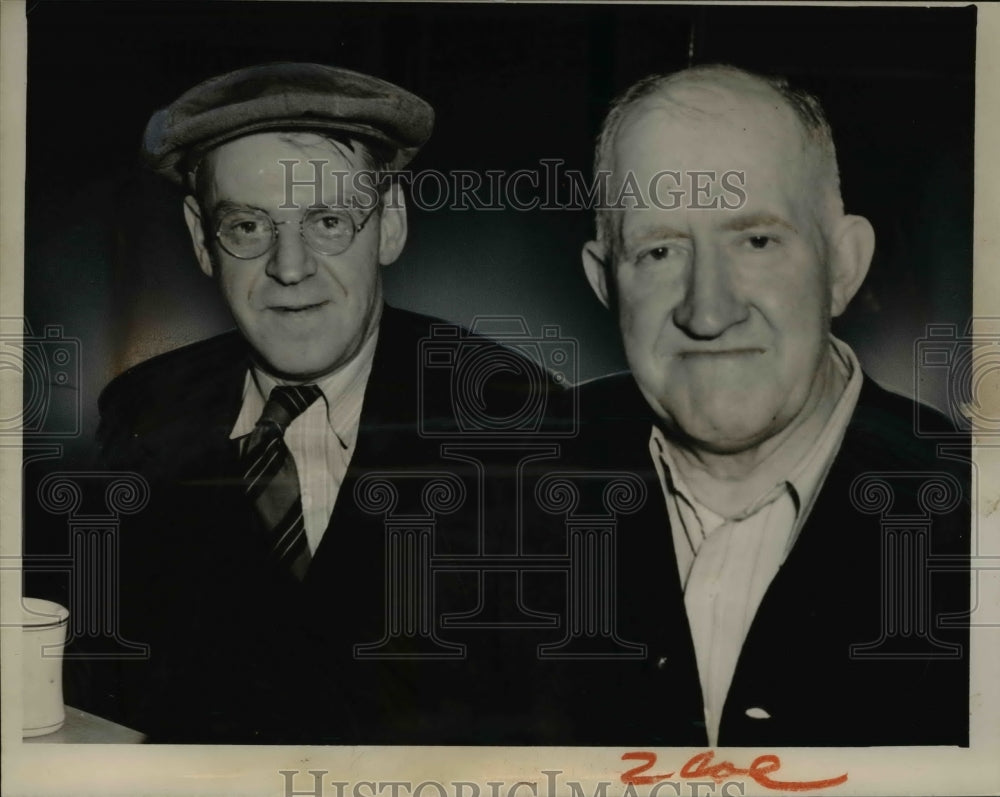 1950 Press Photo Elmer Todd, Buffalo Engineer and James Ryan, fireman