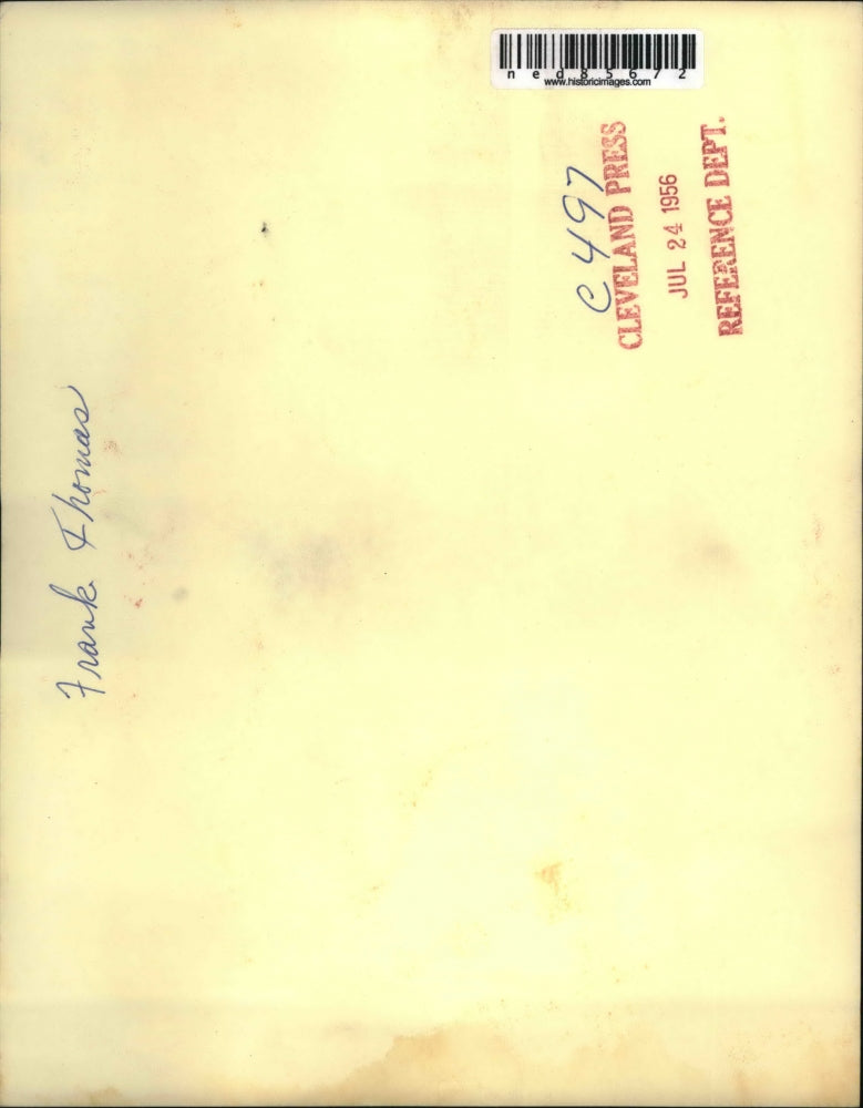 1956 Press Photo Frank Thomas gets his first look at baby Sharon Ann