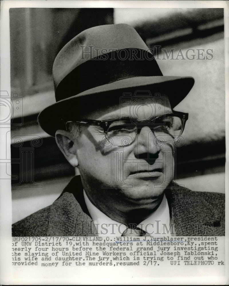 Load image into Gallery viewer, 1970 Press Photo William J. Turnblazer President of UMW District 19
