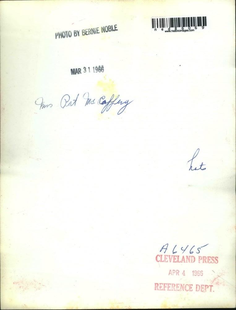 1966 Press Photo Mrs Pat McCaffery in Wide Brimmed Hat