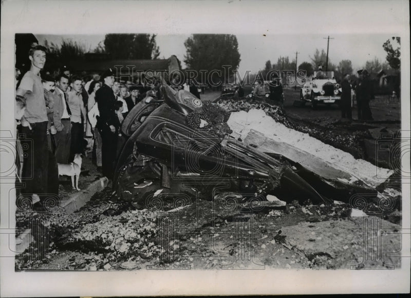 Load image into Gallery viewer, 1944 Press Photo Street Exploded in Denver From Gas Injuring Three in Tunnel
