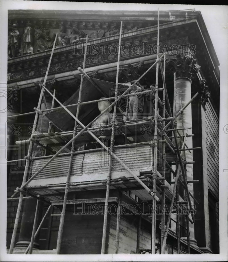 Load image into Gallery viewer, 1954 Press Photo Workers on Scaffolding Marianne Symbol of French Republic Paris
