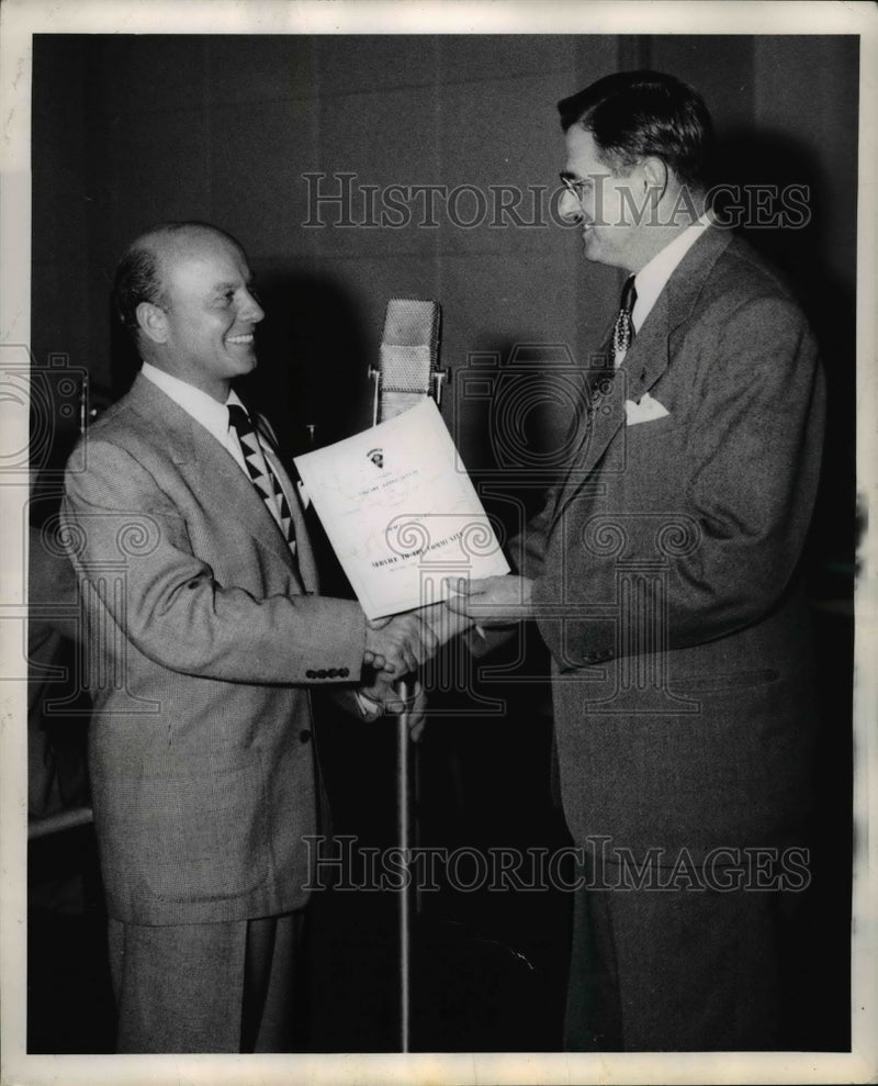 Load image into Gallery viewer, 1948 Press Photo Jimmy ?? &amp; John tx Miles Jr at a radio station - ned86277
