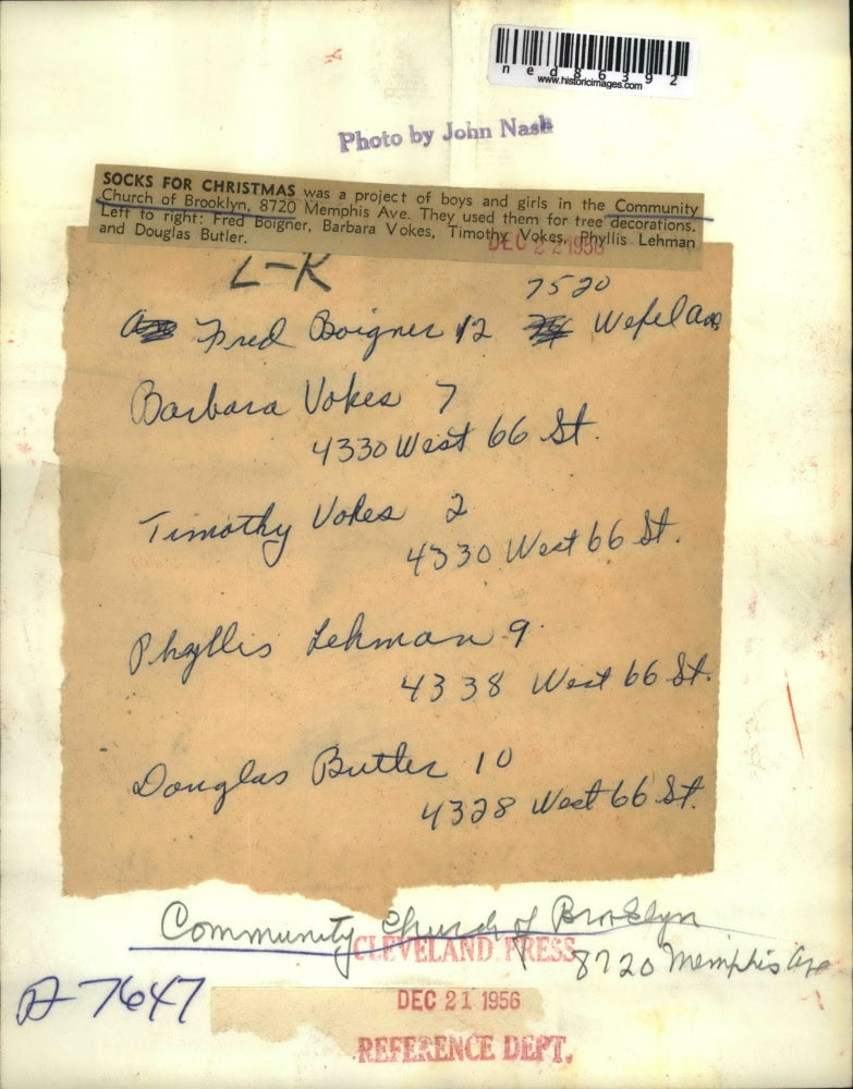 1956 Press Photo Community Church children projects are the socks for Christma