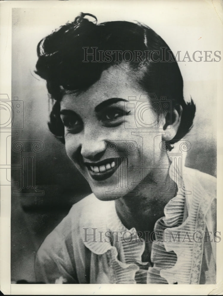 1956 Press Photo Linda Falcoa is a Math genius; recent graduate of U of Miami
