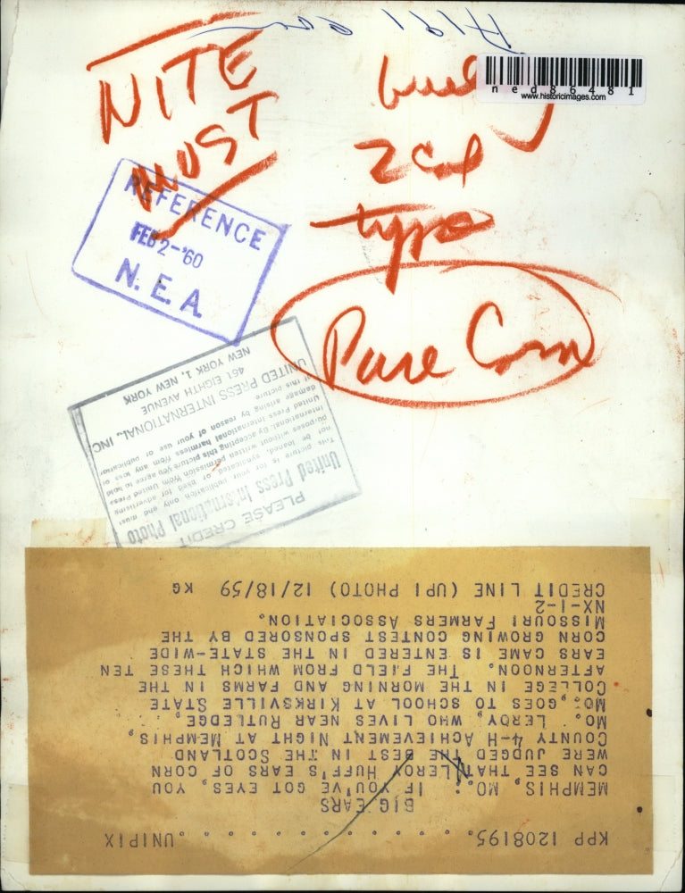 1959 Press Photo Leroy Huff, judged as the best ears of corn i Scotland county