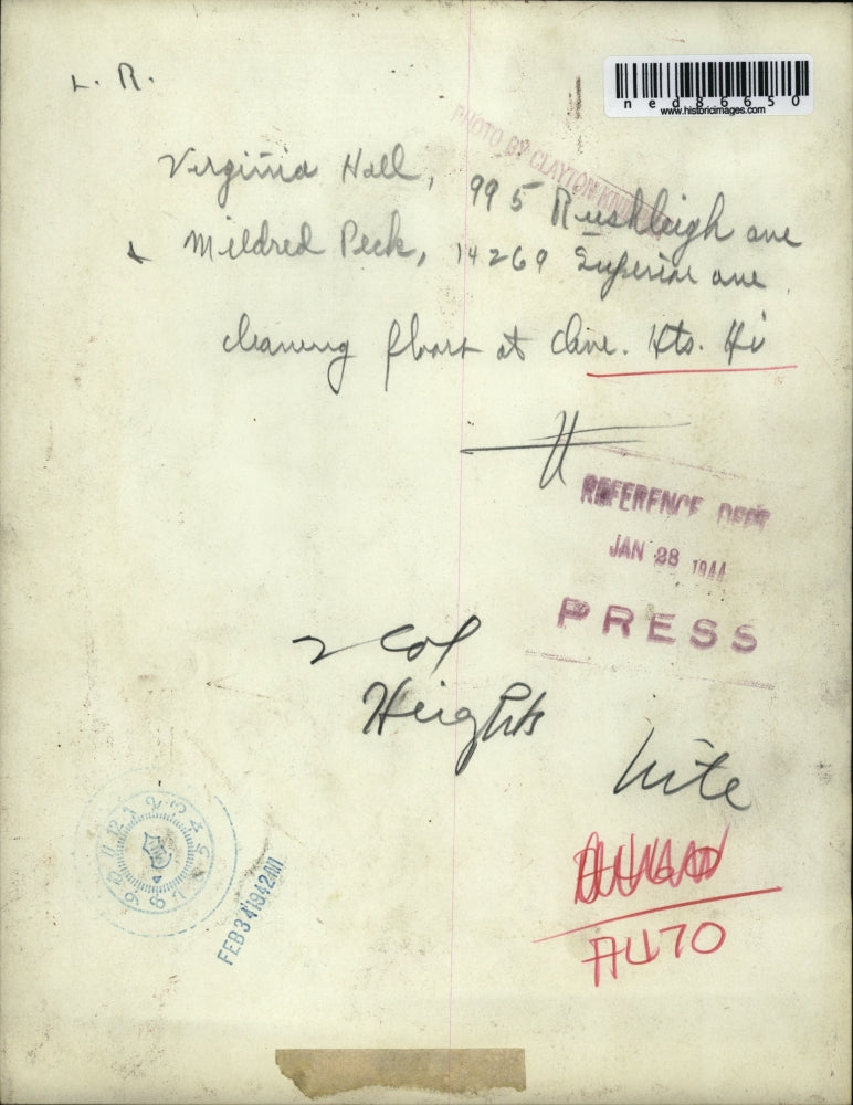 1942 Press Photo of L-R Virginia Hall and Mildred Peck