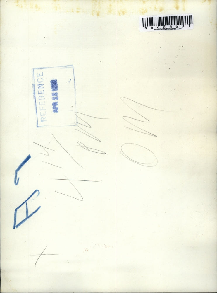 1952 Press Photo Mrs.Vigenmred cross worker,with Baby Veronica after stricken