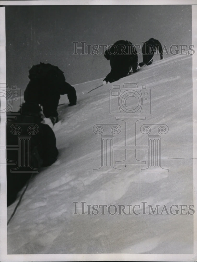 1936 Press Photo Mountaineers encounters slopes at Mount Lyell in Yosemite Park