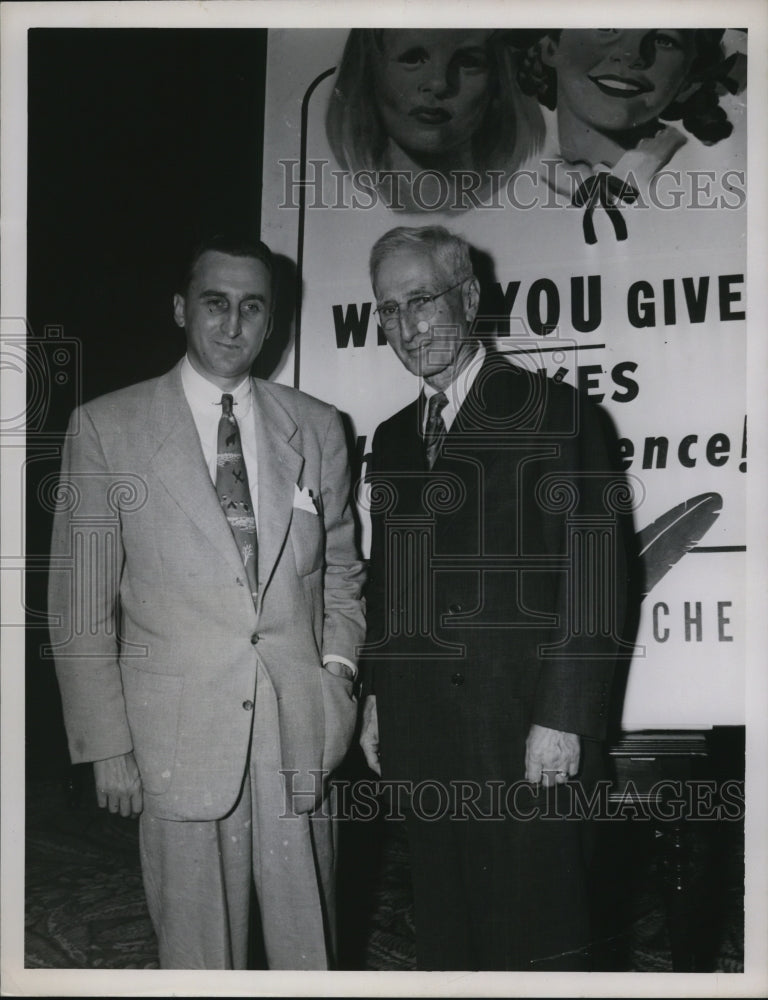 Load image into Gallery viewer, 1950 Press Photo Richard W. Van Vum and John C McHannan for a charity
