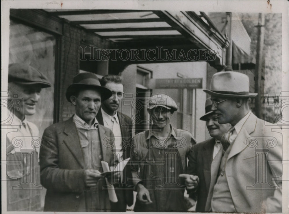 1937 Press Photo Matt Bunch and George Titler, UMW Organizers