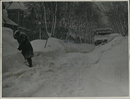 1937 Press Photo Snowstorm aftermath in Buffalo, New York