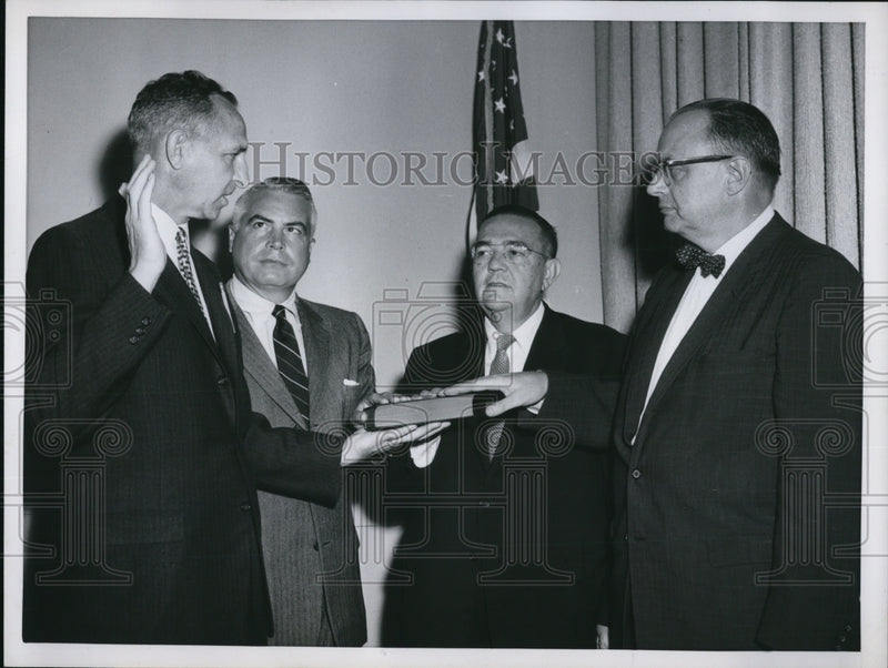Load image into Gallery viewer, 1959 Press Photo James Dinneny,John Perkins,George Taylor and Paul Lehoczky
