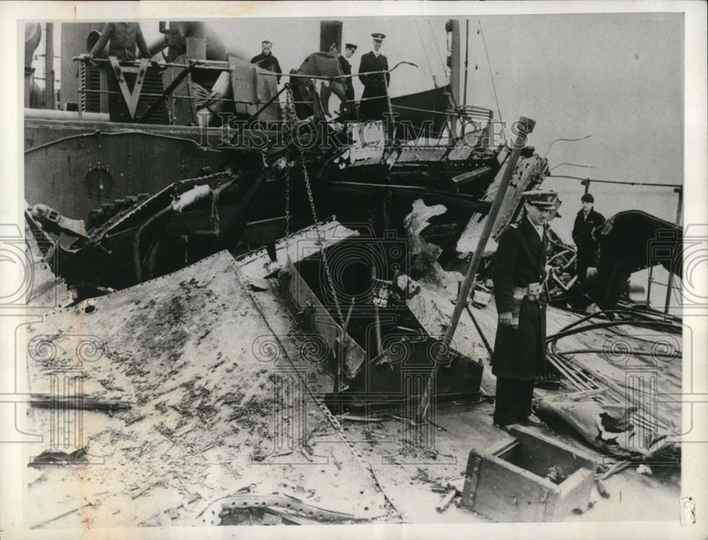 Load image into Gallery viewer, 1942 Press Photo A Merchant Tanker salvaged after a torpedo attack

