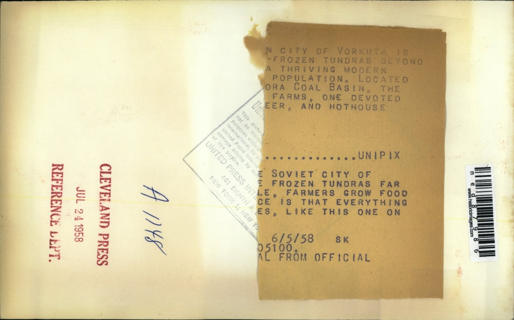 1958 Press Photo Farmers Grow Food