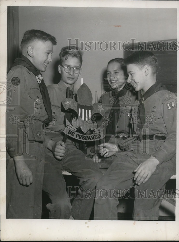 Load image into Gallery viewer, 1952 Press Photo Gary Bognar,James Helm,George Thompson and Kenneth Apel
