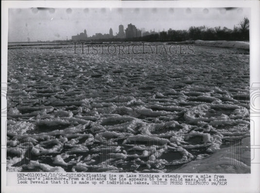1956 Press Photo Floating ice in Lake Michigans extends at Chicago Lakeshore- Historic Images