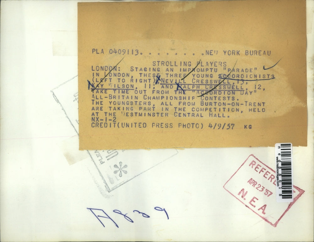 1957 Press Photo Nevill Cresswell,Kay Wilson and Ralph Cresswell,accordionists