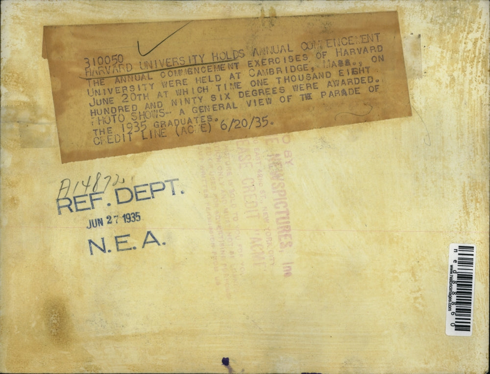 1935 Press Photo Parade of the 1935 graduates of Harvard University.