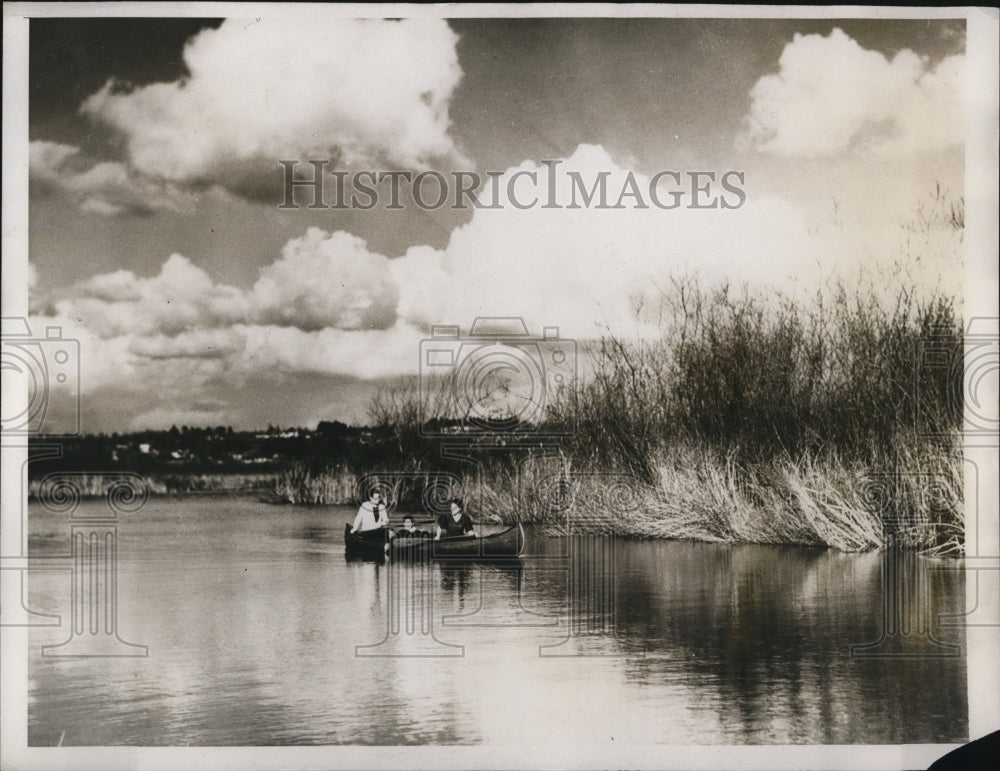 1933 Press Photo Canal connecting Lake Washington and Lake Union