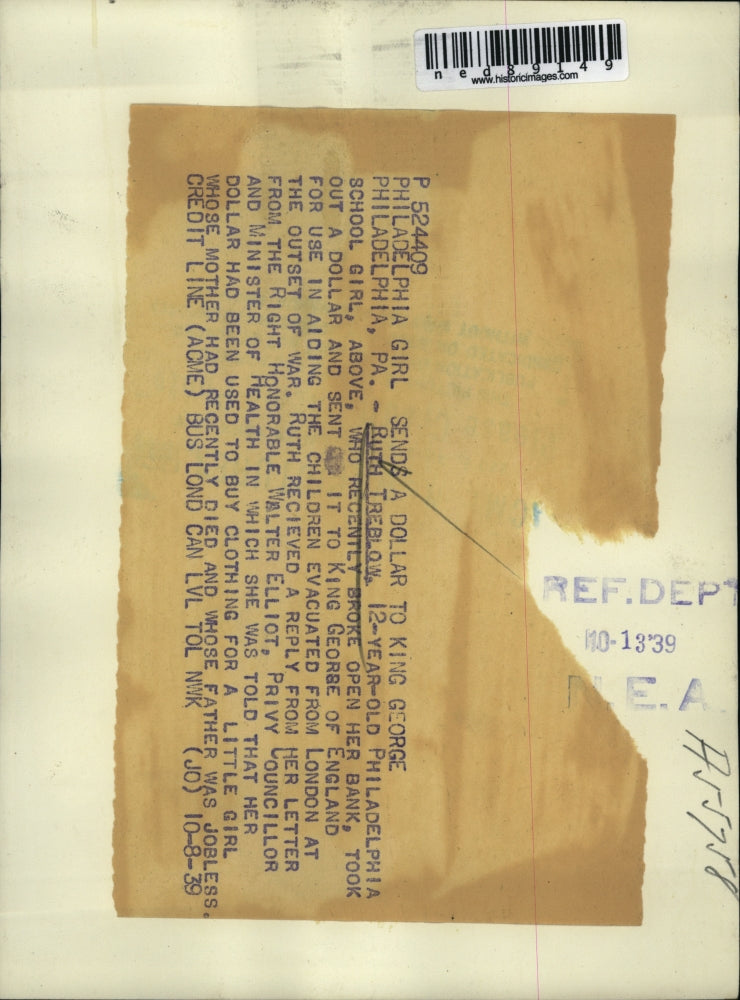 1939 Press Photo Ruth Treblow send her money to King George, to aid children