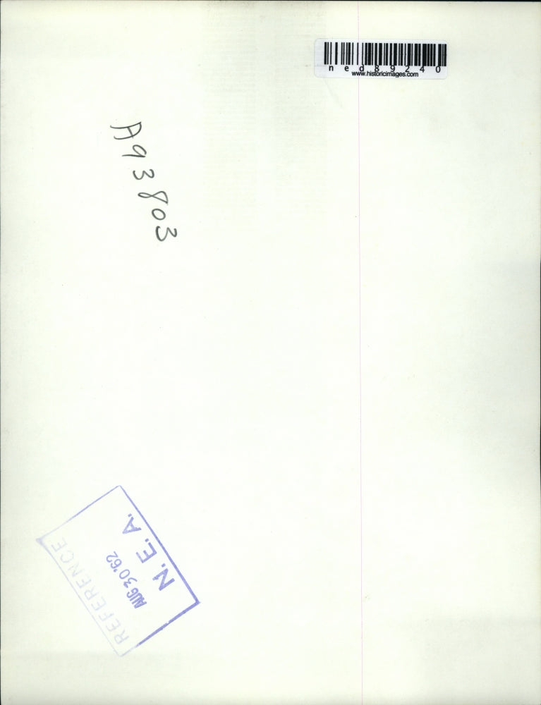 1962 Press Photo of Mrs. Helena Gruebnau 77 (R) , embraces her daughter Mrs.