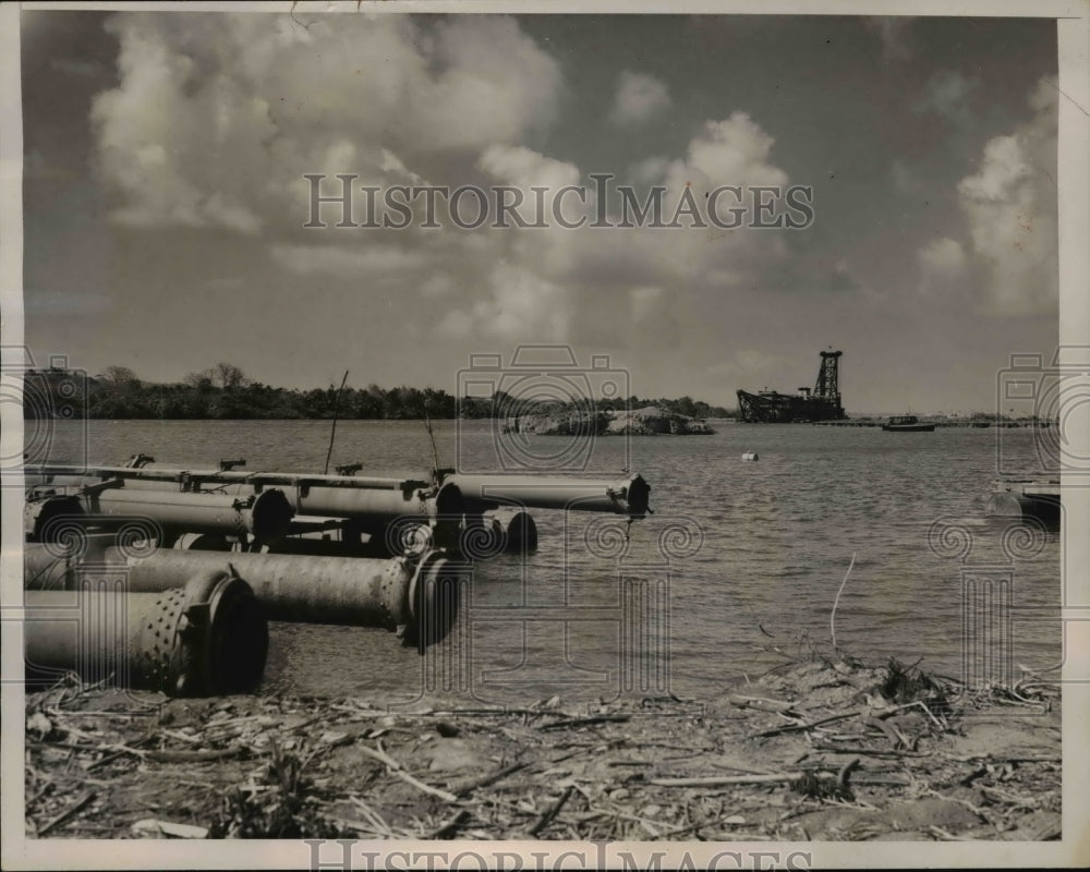 1941 Press Photo Work starts on third set of Panama Canal - Historic Images