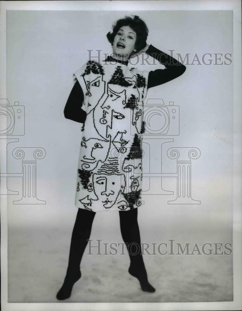 1959 Press Photo of the latest fashion in Florence Italy.