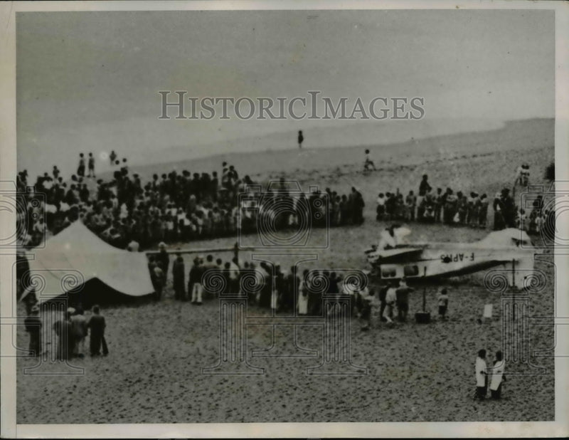 Load image into Gallery viewer, 1937 Press Photo of a crashed plane in Japan that was flying from France.

