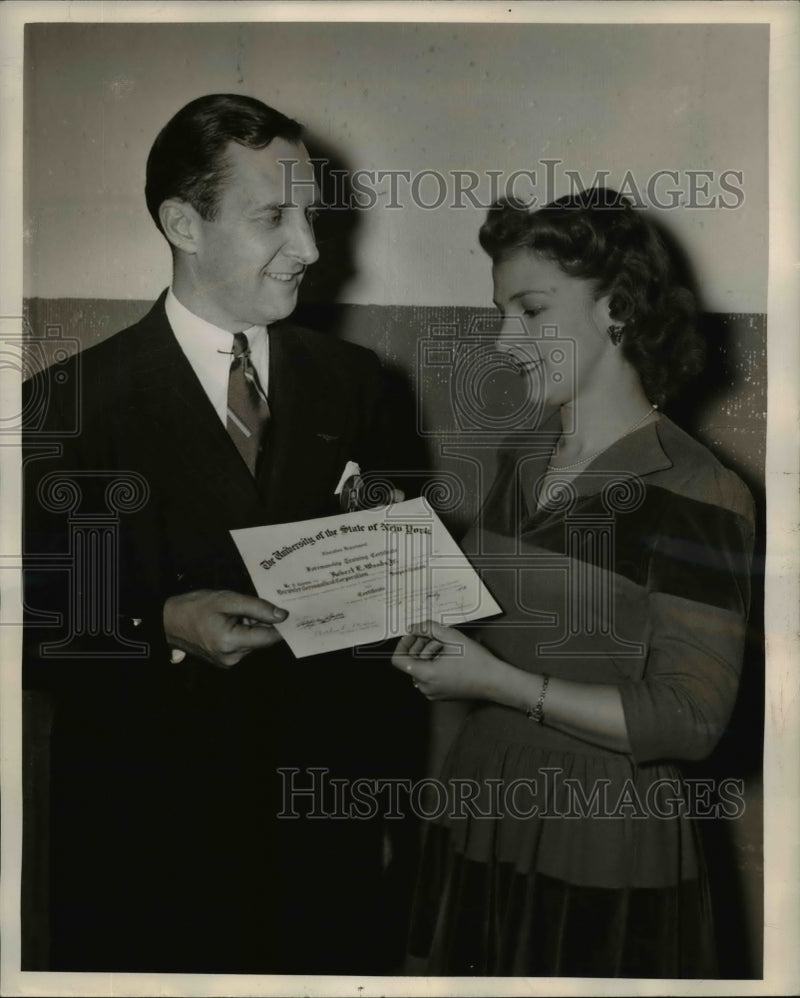 Load image into Gallery viewer, 1948 Press Photo Woods finishes the formanship training course,at Univ.of NY
