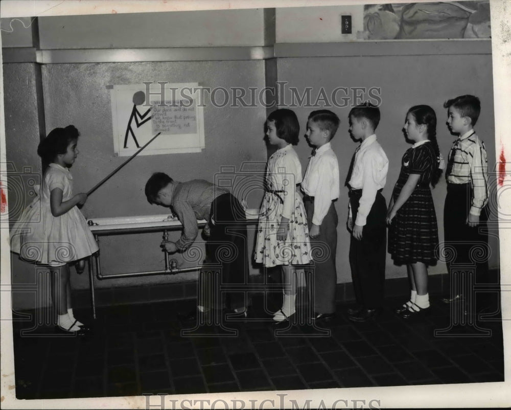 1955 Press Photo Pupils at Tremont School