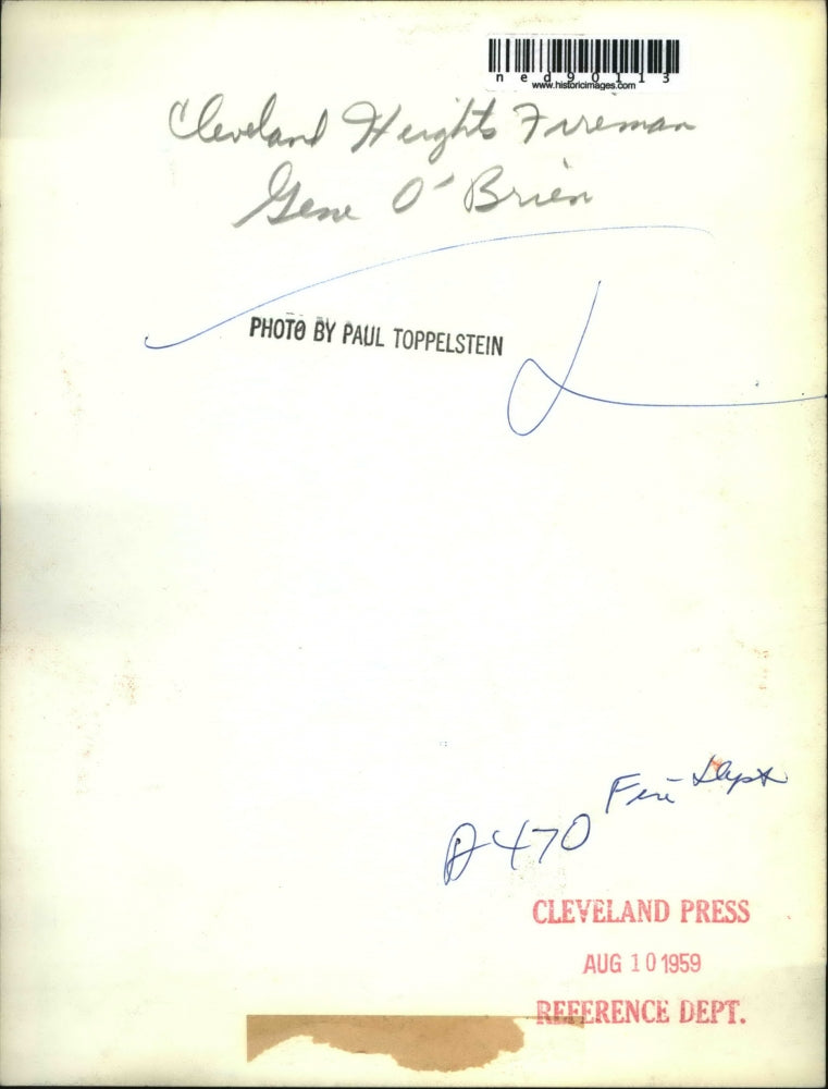 1959 Press Photo Cleveland heights Fireman Gene O'Brien