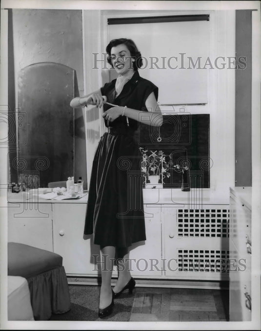 1951 Press Photo Corduroy for Maternity Styles - ned90163