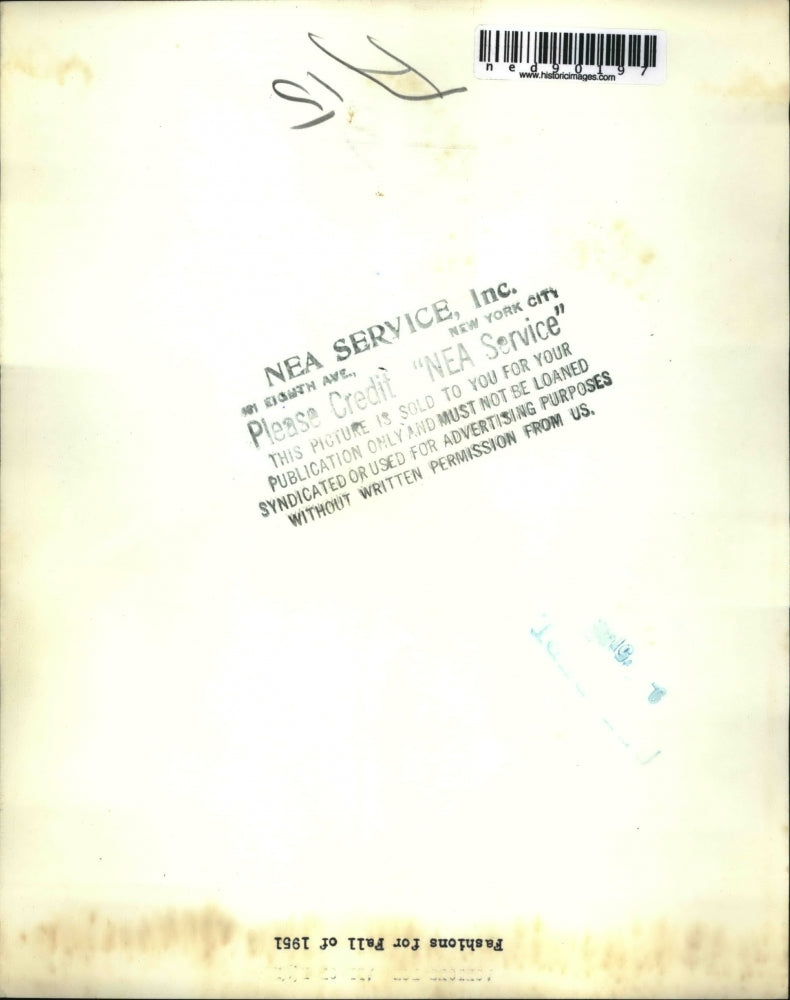 1951 Press Photo Fashion for Fall of 1951