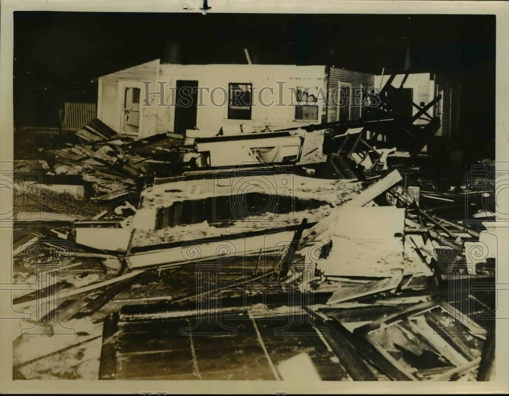 1940 Press Photo One of the homes wrecked by a tornado in Louisiana