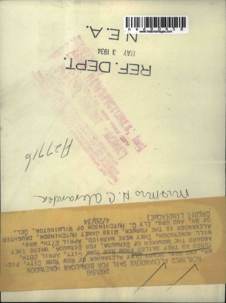 1934 Press Photo Newlywed Alexanders Sail for Bermudan Honeymoon