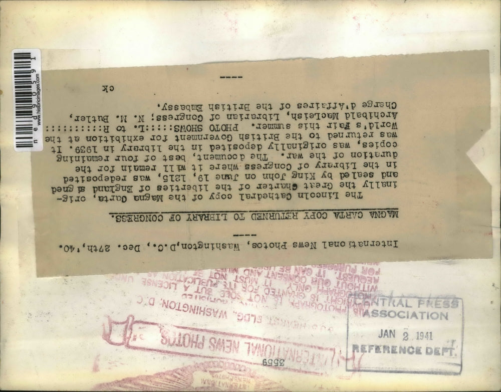 1941 Press Photo Copy of the Magna Carta,redeposited in the Library Congress