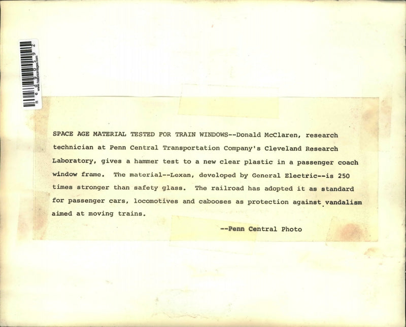 Load image into Gallery viewer, Press Photo Donald McClaren,research technician at Penn Central Transportation
