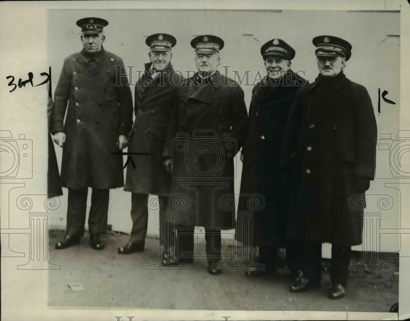 Load image into Gallery viewer, 1929 Press Photo Commissioner McKenzie, Commissioner Hoggard, Colonel T. Cloud
